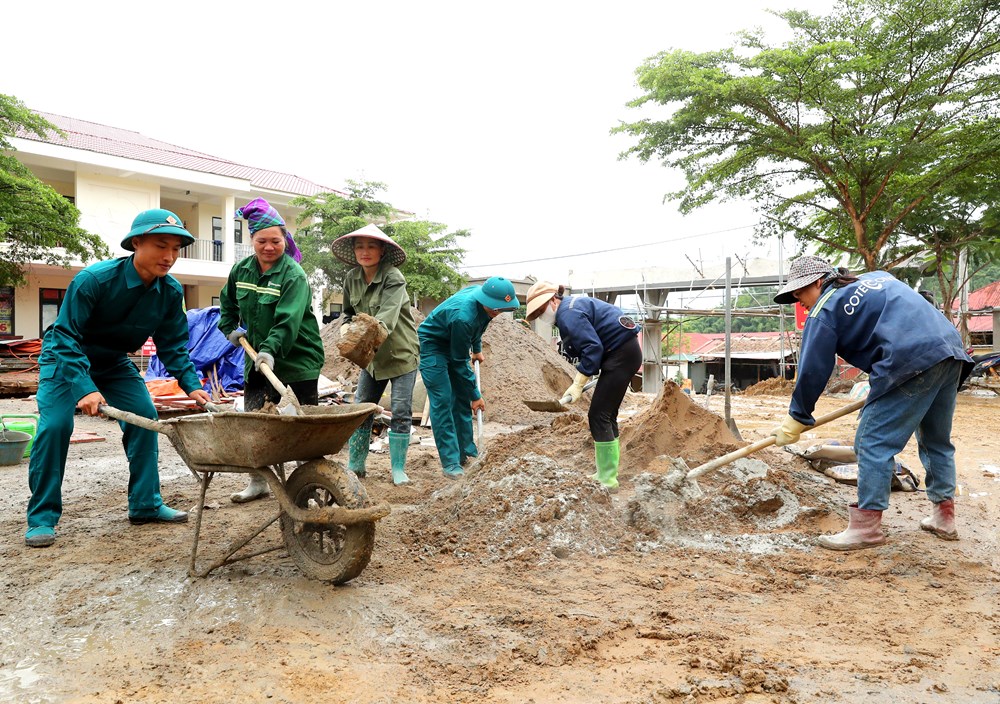 Những người gieo mầm xanh nơi phên dậu Tổ quốc - ảnh 15