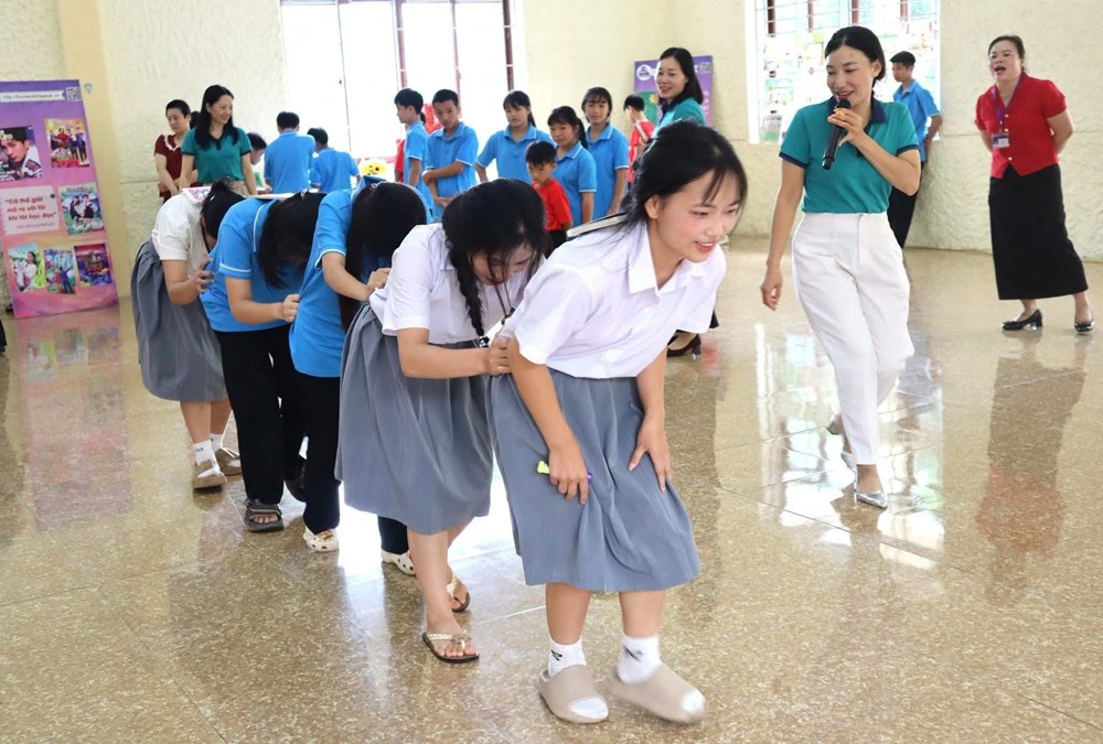 “Em vui cùng sách“: Mang văn hóa đọc đến với trẻ em có hoàn cảnh đặc biệt - ảnh 8