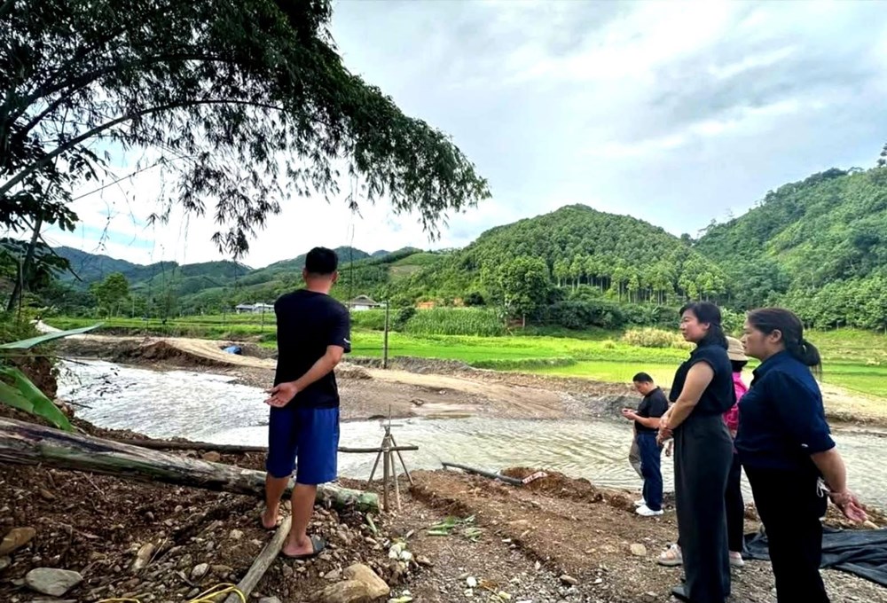 Lào Cai: Phát hiện nồi đồng chứa nhiều gốm cổ tại xã Phúc Khánh - ảnh 2