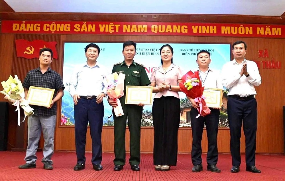 Từ mô hình điểm Tả Ló San đến khát vọng “sáng” bừng biên cương - ảnh 3