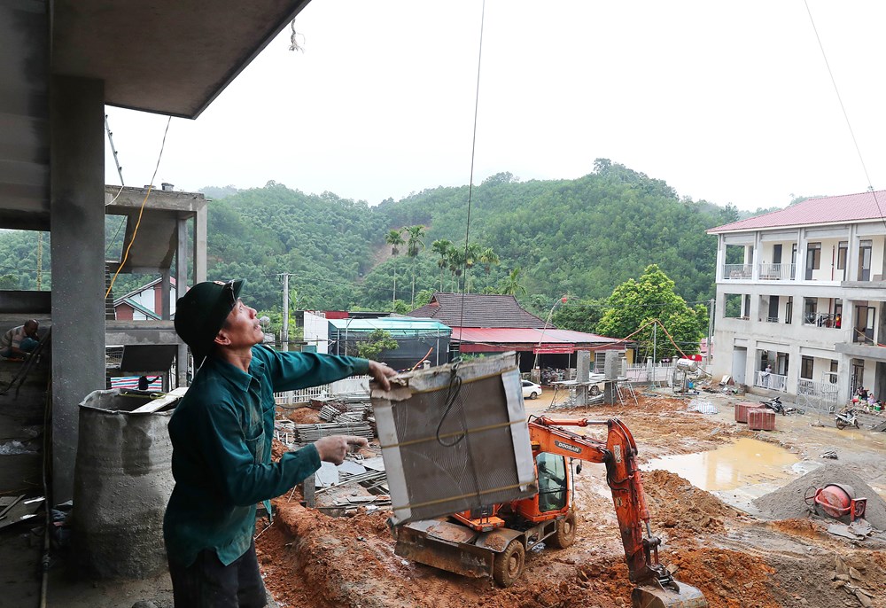 Những người gieo mầm xanh nơi phên dậu Tổ quốc - ảnh 4