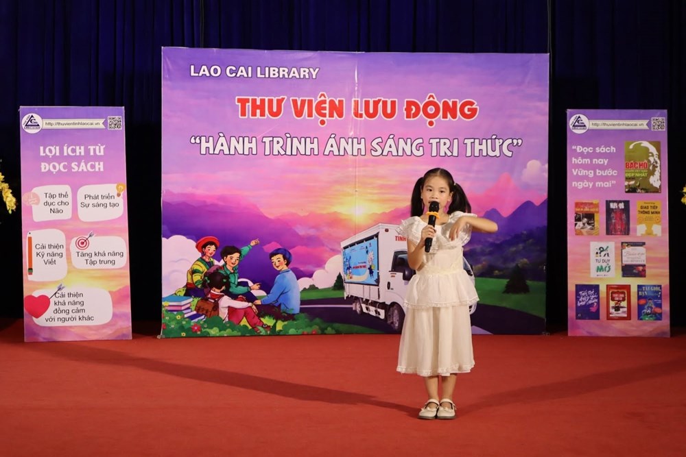 “Em vui cùng sách“: Mang văn hóa đọc đến với trẻ em có hoàn cảnh đặc biệt - ảnh 3