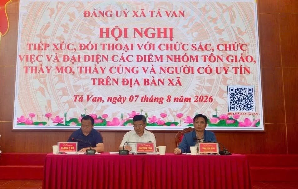 Hơn 100 chức sắc, người uy tín ở Tả Van được tập huấn kỹ năng dân vận - ảnh 2