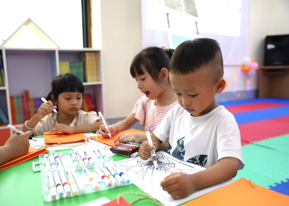 Gieo yêu thương từ trang sách, bồi đắp tình yêu quê hương cho thiếu nhi Điện Biên - ảnh 5