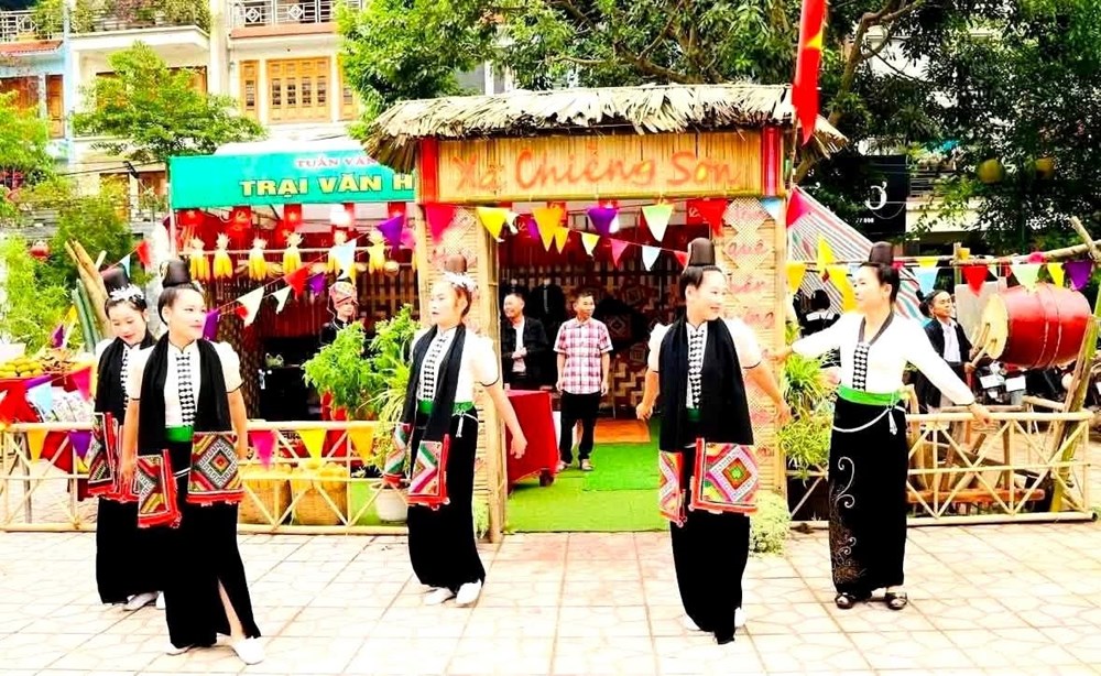 Ẩm thực Tây Bắc níu chân du khách đến Mộc Châu dịp Quốc khánh 2.9 - ảnh 7