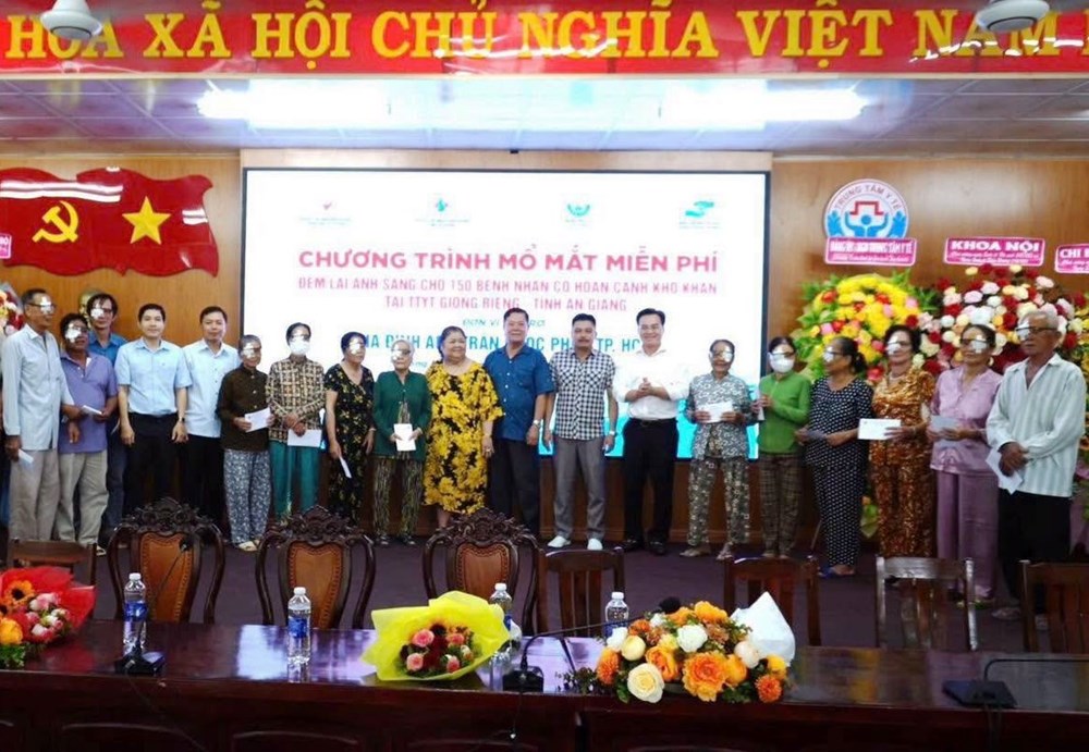 Phẫu thuật mắt miễn phí cho 150 bệnh nhân nghèo tại An Giang - ảnh 2