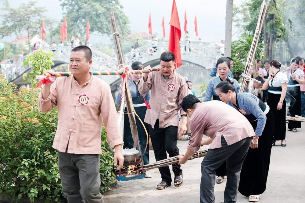 Vui Tết Xíp Xí đậm sắc màu văn hóa Thái ở Phù Yên - ảnh 5