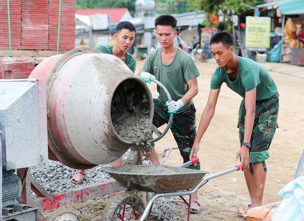 Gieo mầm tương lai nơi phên dậu Tổ quốc - ảnh 8