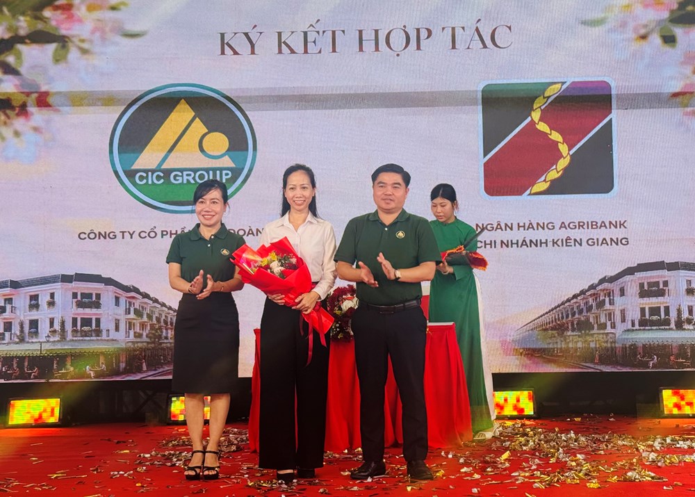 Khai trương Nhà mẫu siêu đẹp ngay sau khi tỉnh An Giang đạt đơn vị hành chính cấp tỉnh loại I - ảnh 4