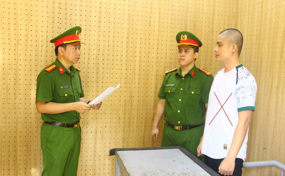 Sơn La: Khởi tố đối tượng núp bóng doanh nhân để lừa đảo hàng tỉ đồng - ảnh 1