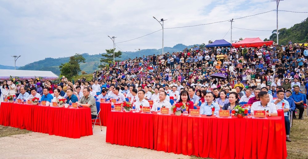 Mùa vàng Sín Chéng rộn vang điệu khèn - ảnh 7