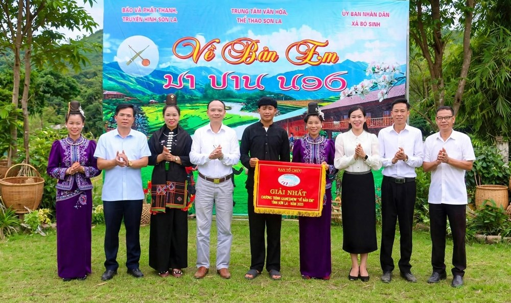 Lan tỏa di sản văn hóa các dân tộc ở Bó Sinh đến công chúng - ảnh 8
