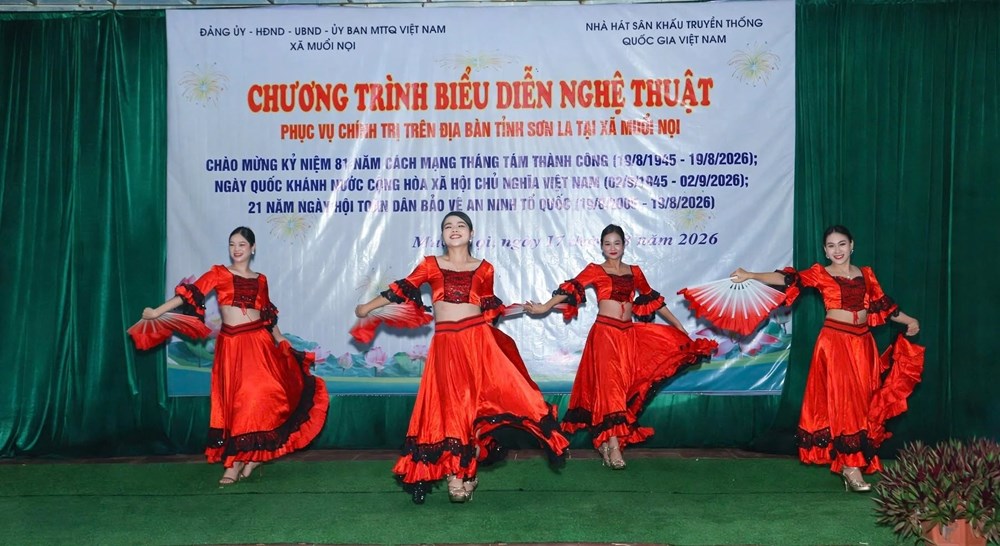 Đưa nghệ thuật truyền thống về với khán giả vùng cao Muổi Nọi - ảnh 4