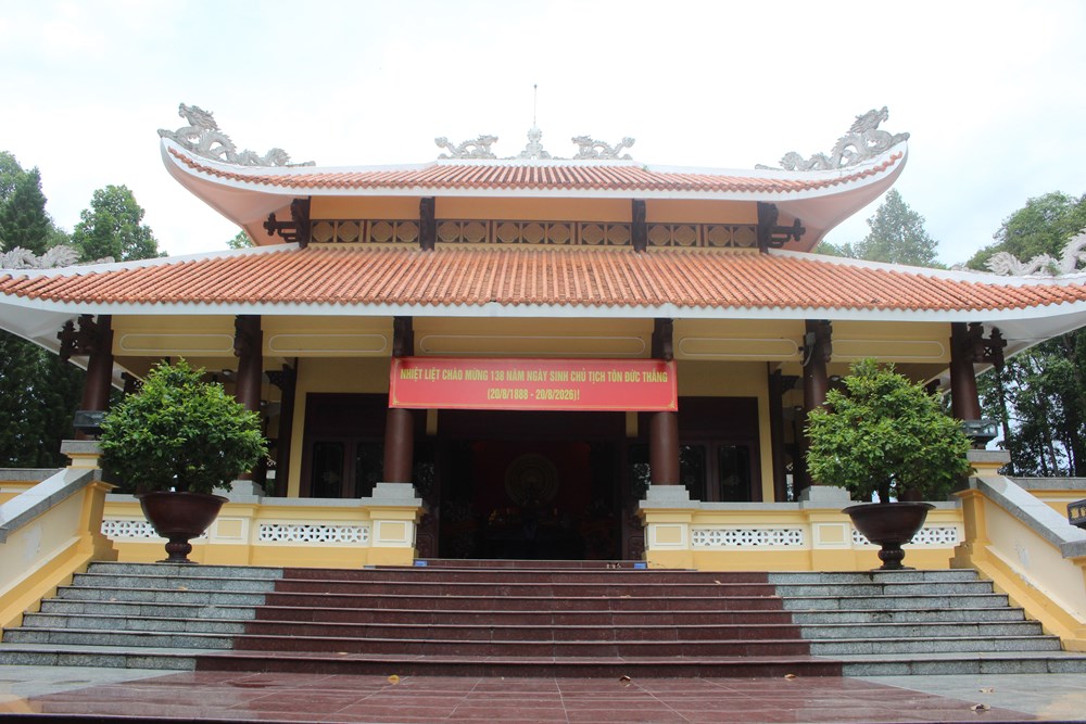 Về cù lao Ông Hổ, thăm quê hương Bác Tôn - ảnh 1