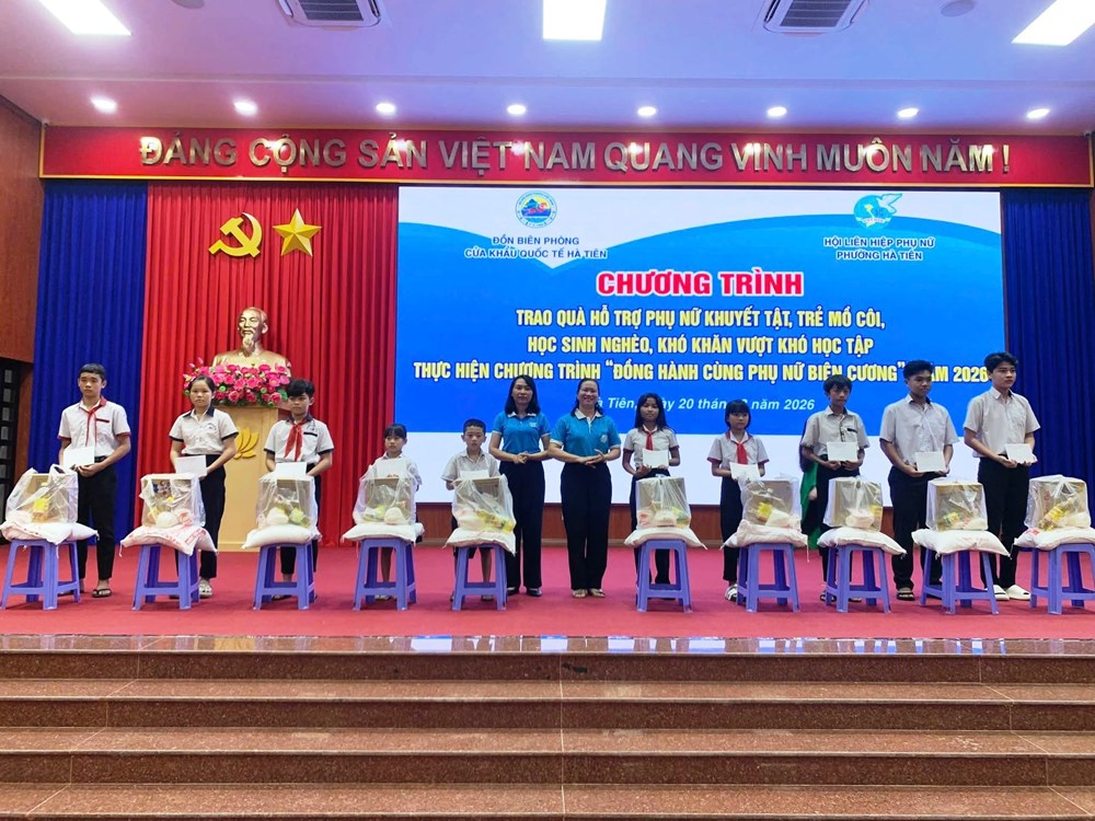 Hà Tiên chung tay chăm lo phụ nữ, trẻ em khó khăn nơi biên giới - ảnh 1