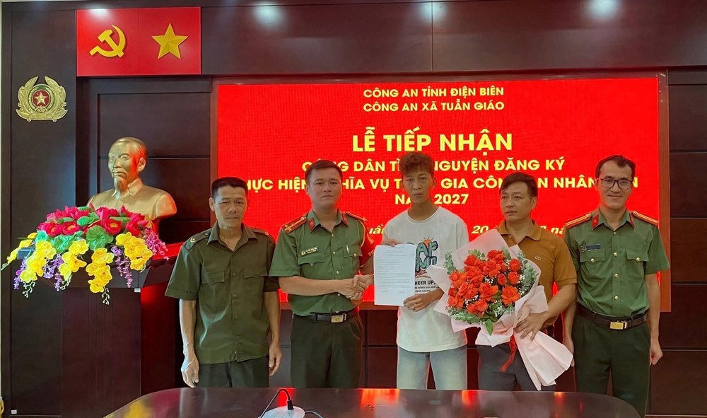 Tuổi trẻ vùng cao Điện Biên tình nguyện thực hiện nghĩa vụ Công an nhân dân - ảnh 2
