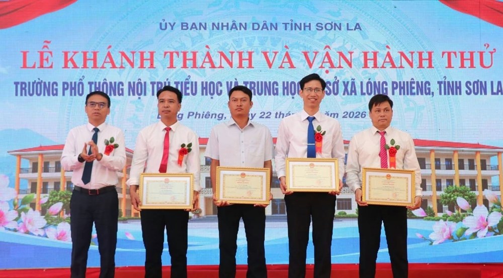 Khánh thành trường nội trú liên cấp vùng biên giới Lóng Phiêng - ảnh 7