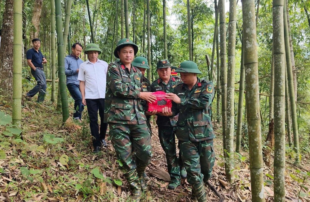 Lào Cai cất bốc hài cốt liệt sĩ chưa rõ danh tính tại Mường Hum - ảnh 1