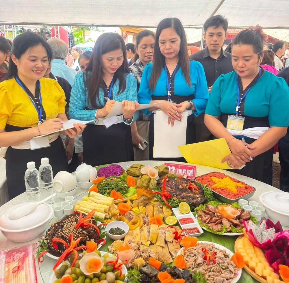 Rộn ràng Tết Xíp Xí của người Thái trắng ở Phù Yên - ảnh 7