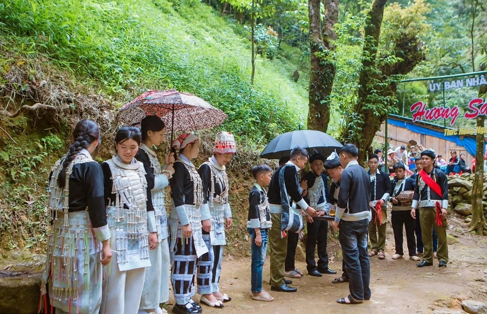 Khám phá “Hương sắc Sim San” giữa mùa thu Y Tý - ảnh 7
