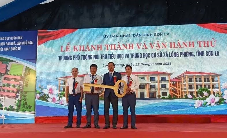 Khánh thành trường nội trú liên cấp vùng biên giới Lóng Phiêng - ảnh 5