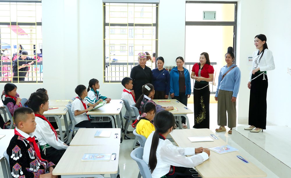 Ngôi trường nơi phên dậu Tổ quốc: Gieo chữ, dựng tương lai - ảnh 13