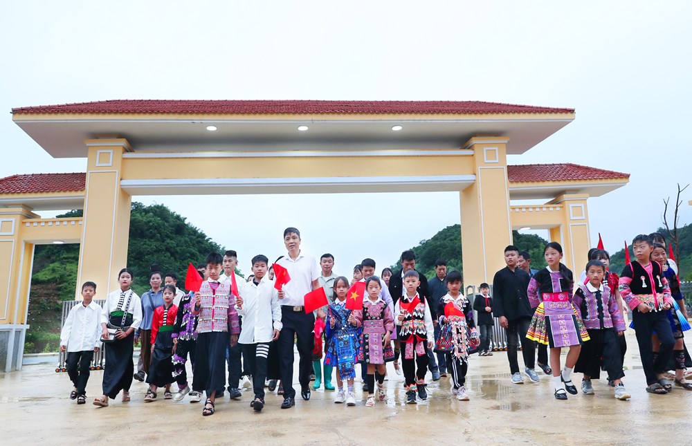Ngôi trường nơi phên dậu Tổ quốc: Gieo chữ, dựng tương lai - ảnh 7