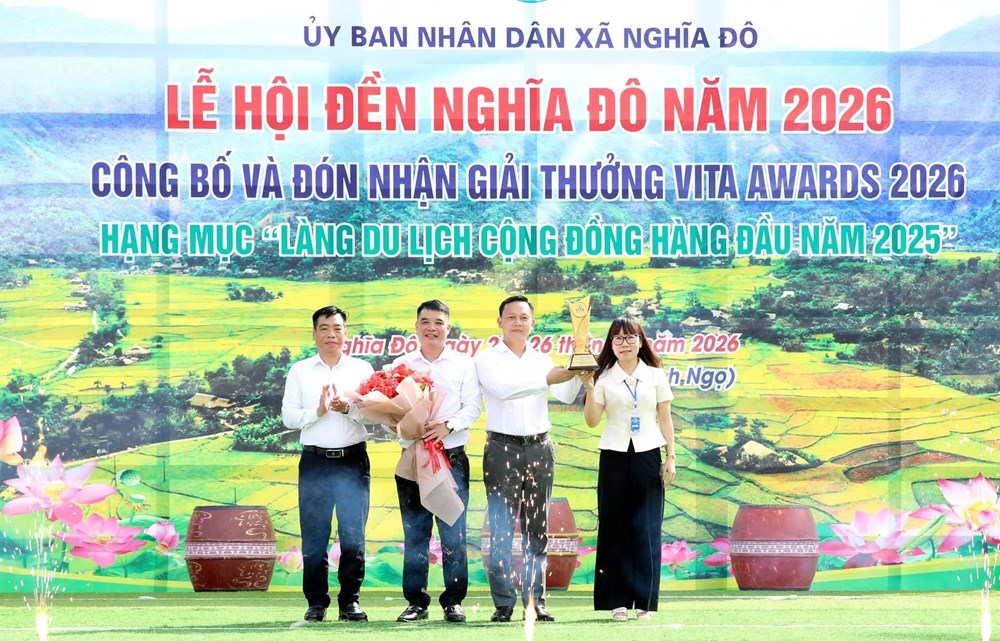 Nghĩa Đô đón nhận giải thưởng “Làng du lịch cộng đồng hàng đầu năm 2025” - ảnh 3