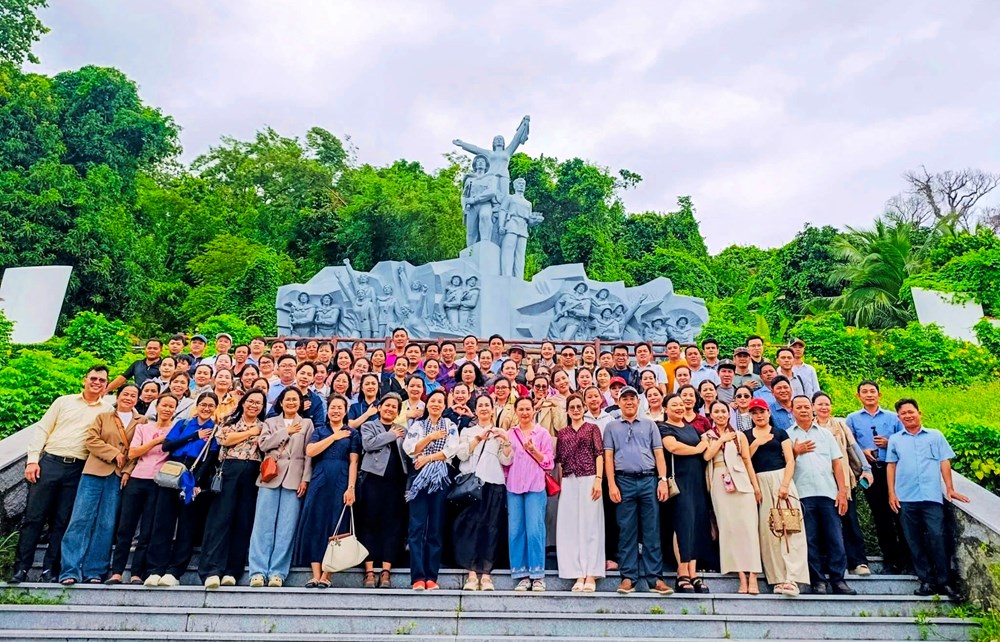 Tập huấn phương pháp biên đạo và đạo diễn chương trình văn nghệ quần chúng - ảnh 2