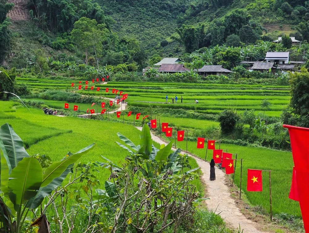 Phiên chợ vùng cao Muổi Nọi hút du khách dịp Quốc khánh 2.9 - ảnh 11