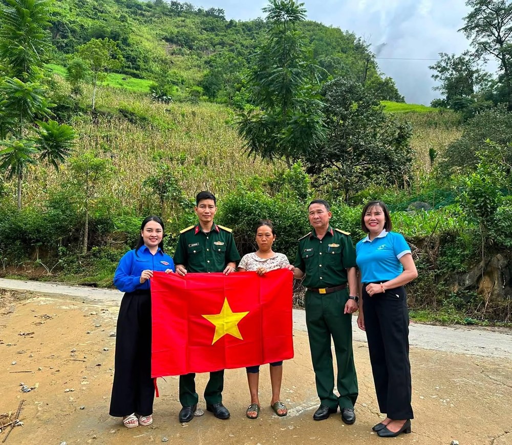 Rực rỡ “Đường cờ Tổ quốc” nơi biên cương Pà Vầy Sủ - ảnh 8