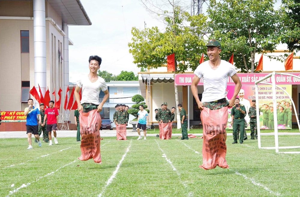 Sôi nổi giải thể thao lực lượng vũ trang tỉnh Điện Biên - ảnh 4