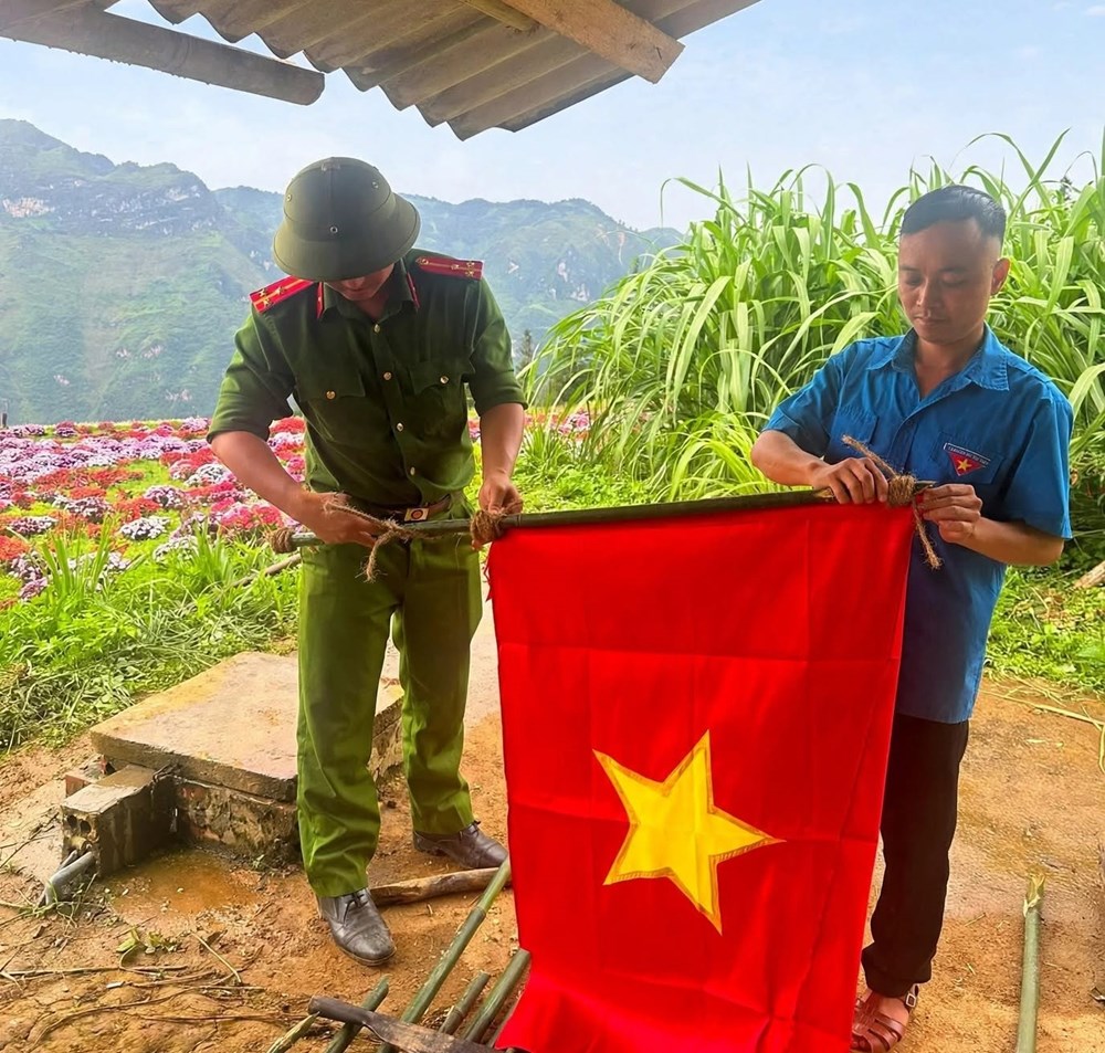 Rực rỡ “Đường cờ Tổ quốc” nơi biên cương Pà Vầy Sủ - ảnh 6