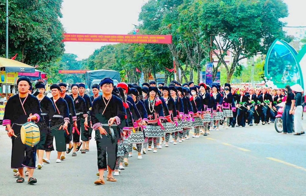Mộc Châu rộn ràng sắc màu văn hóa chào đón Quốc khánh 2.9 - ảnh 2