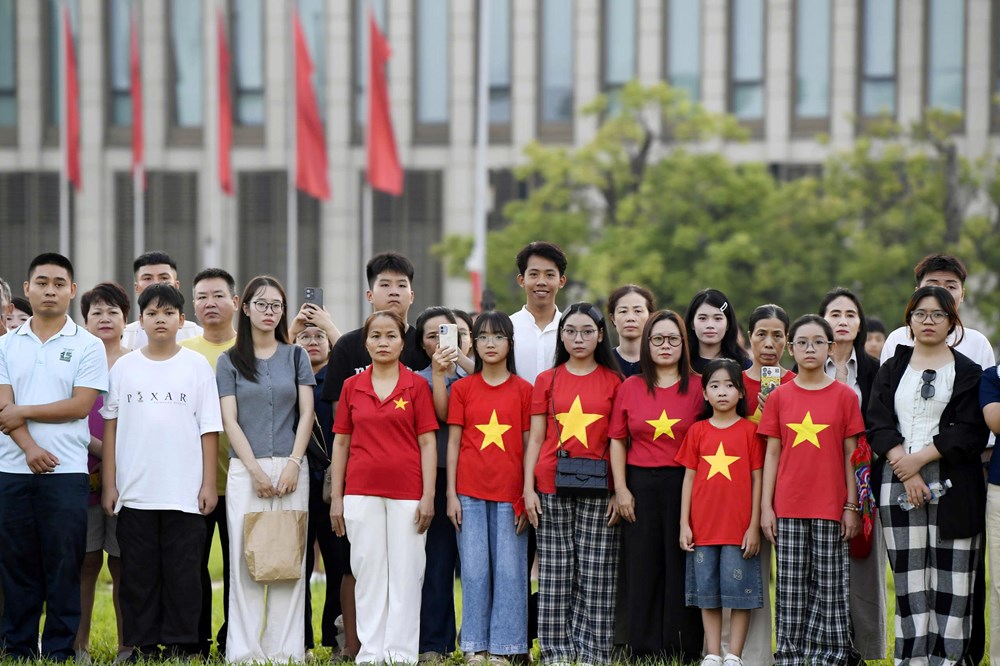 Thiêng liêng lễ thượng cờ tại Quảng trường Ba Đình ngày Quốc khánh - ảnh 14