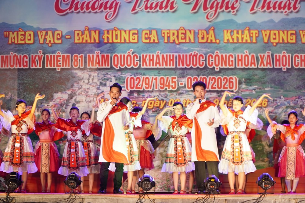 Mèo Vạc vang “Bản hùng ca trên đá” trong đêm Quốc khánh - ảnh 9