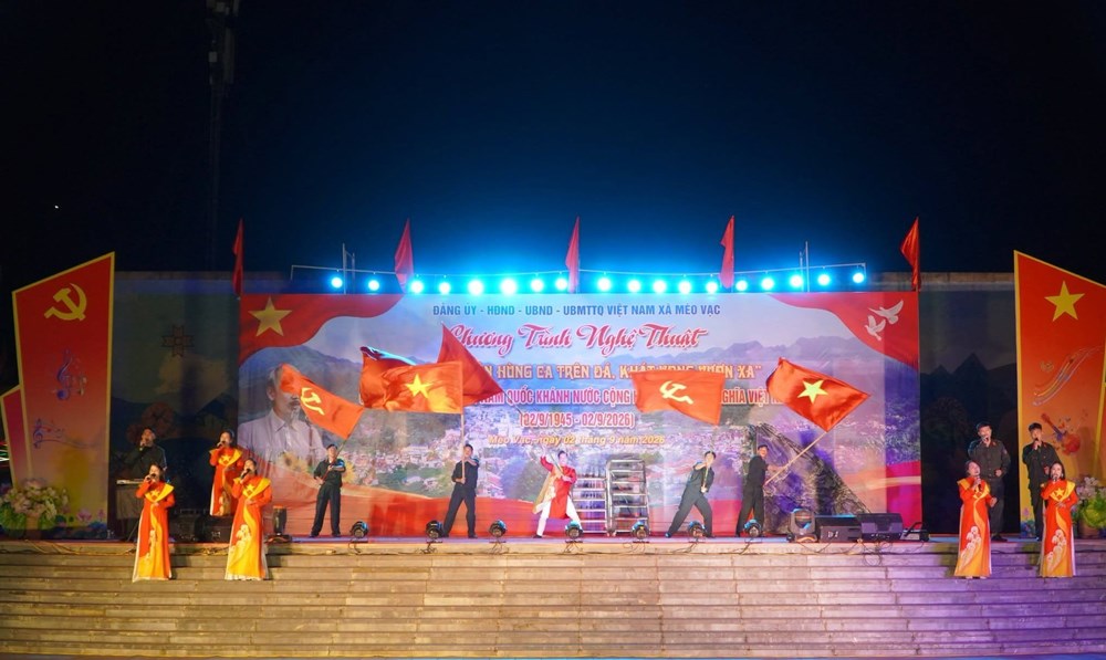 Mèo Vạc vang “Bản hùng ca trên đá” trong đêm Quốc khánh - ảnh 3