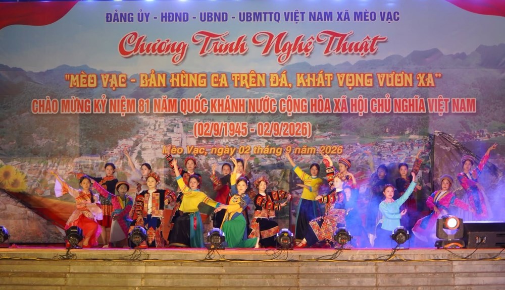 Mèo Vạc vang “Bản hùng ca trên đá” trong đêm Quốc khánh - ảnh 1