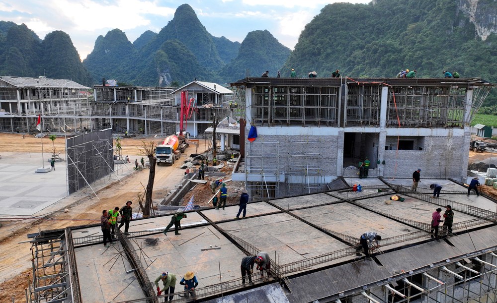 Bộ đội Sư đoàn 3 - Sao Vàng góp sức dựng trường nơi biên giới - ảnh 9