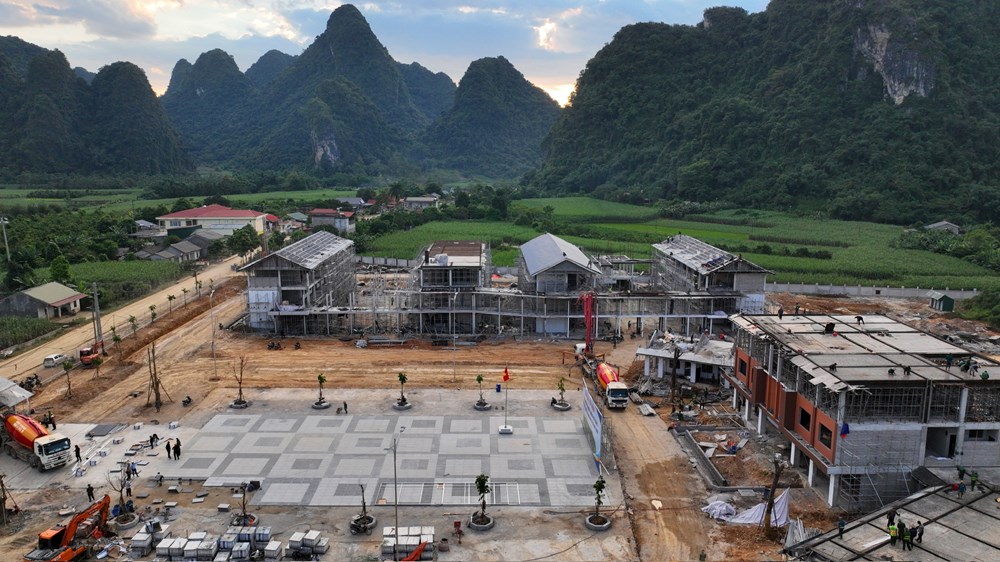 Bộ đội Sư đoàn 3 - Sao Vàng góp sức dựng trường nơi biên giới - ảnh 11