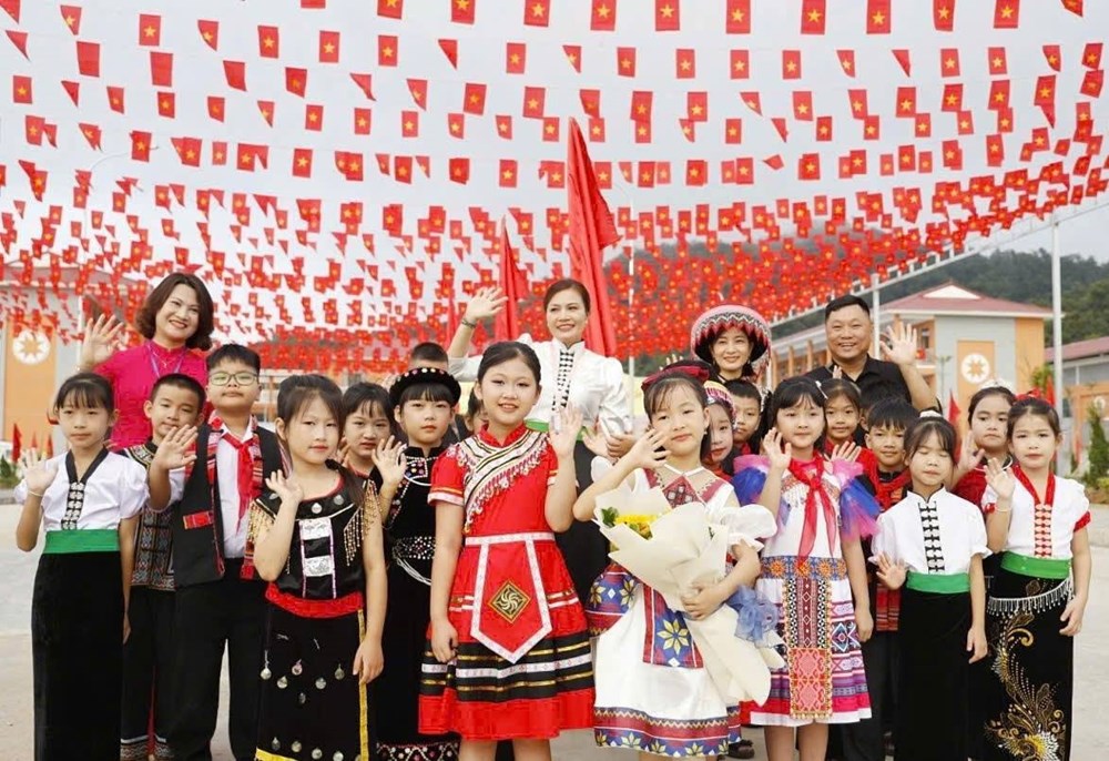 Phó Thủ tướng Thường trực Phạm Gia Túc dự khai giảng, khánh thành trường nội trú Thanh Nưa - ảnh 12