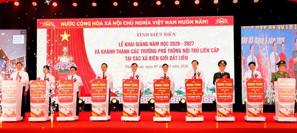 Phó Thủ tướng Thường trực Phạm Gia Túc dự khai giảng, khánh thành trường nội trú Thanh Nưa - ảnh 3