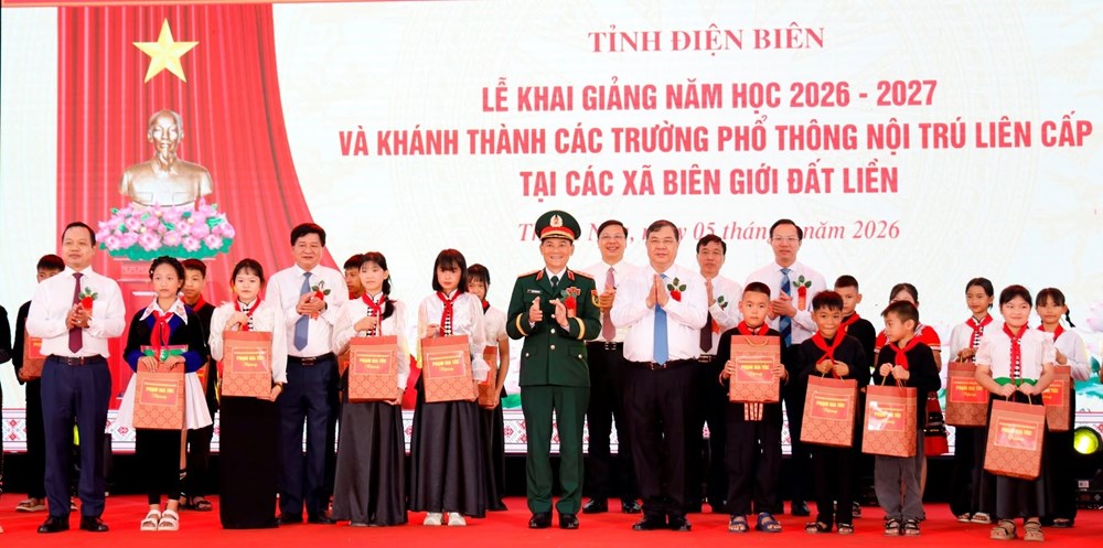Phó Thủ tướng Thường trực Phạm Gia Túc dự khai giảng, khánh thành trường nội trú Thanh Nưa - ảnh 6