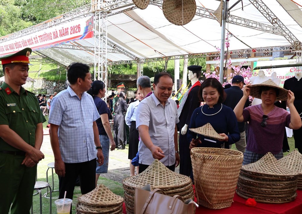 Trường Hà gìn giữ di sản hát Then, đàn Tính - ảnh 8