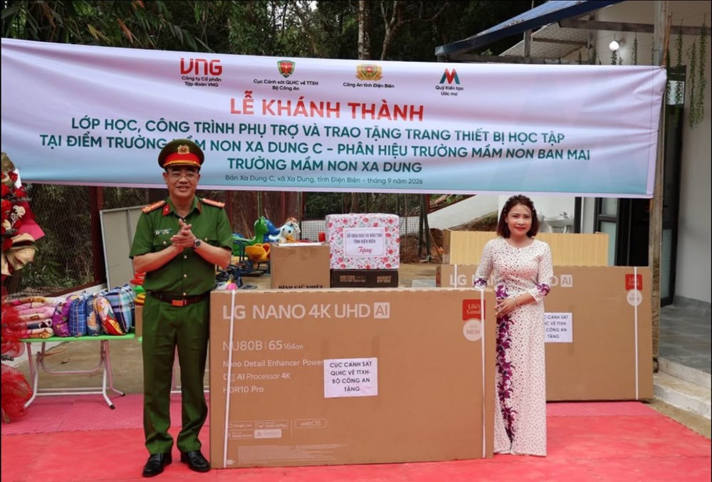 Nâng bước học sinh vùng cao Xa Dung đến trường - ảnh 4