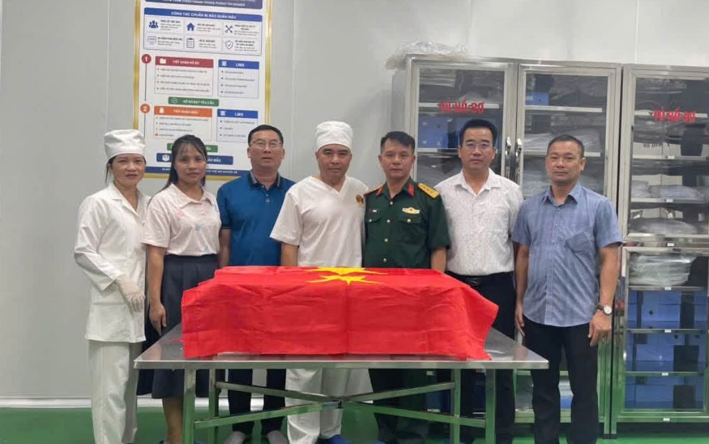 Điện Biên bàn giao 845 mẫu hài cốt liệt sĩ để giám định ADN - ảnh 1