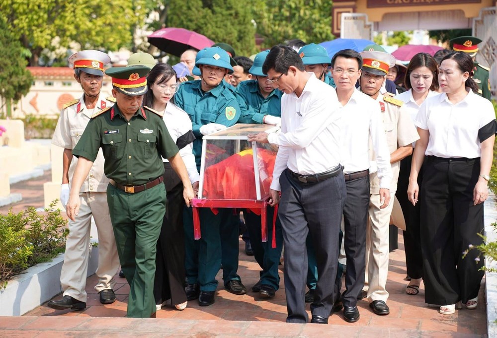 Hài cốt liệt sĩ Tạ Văn Bàn trở về quê hương sau hơn 70 năm - ảnh 5