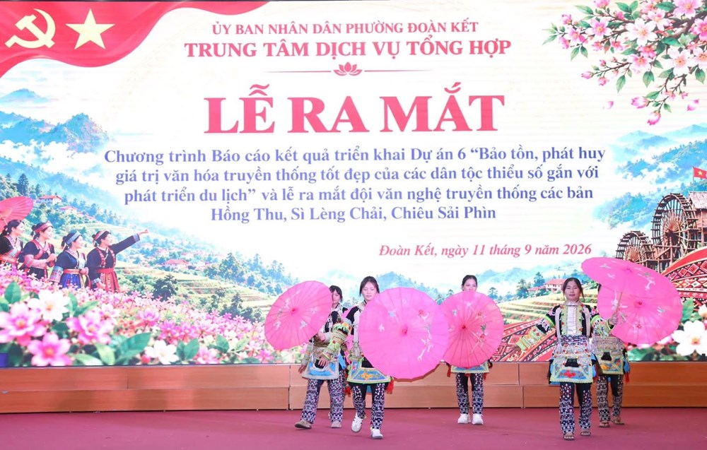 Phường Đoàn Kết ra mắt đội văn nghệ truyền thống dân tộc Mông, Dao - ảnh 3