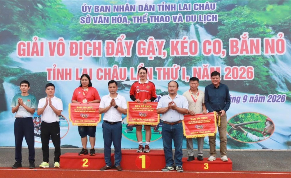 Bế mạc Giải vô địch đẩy gậy, kéo co, bắn nỏ tỉnh Lai Châu - ảnh 1