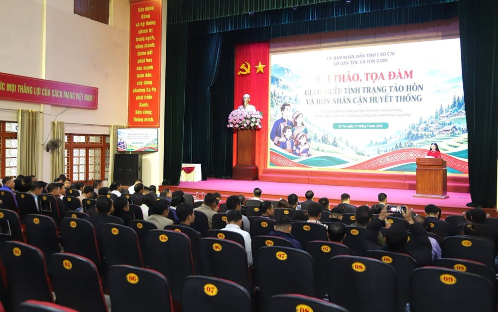 Lào Cai tìm giải pháp ngăn ngừa tảo hôn trong vùng dân tộc thiểu số - ảnh 1